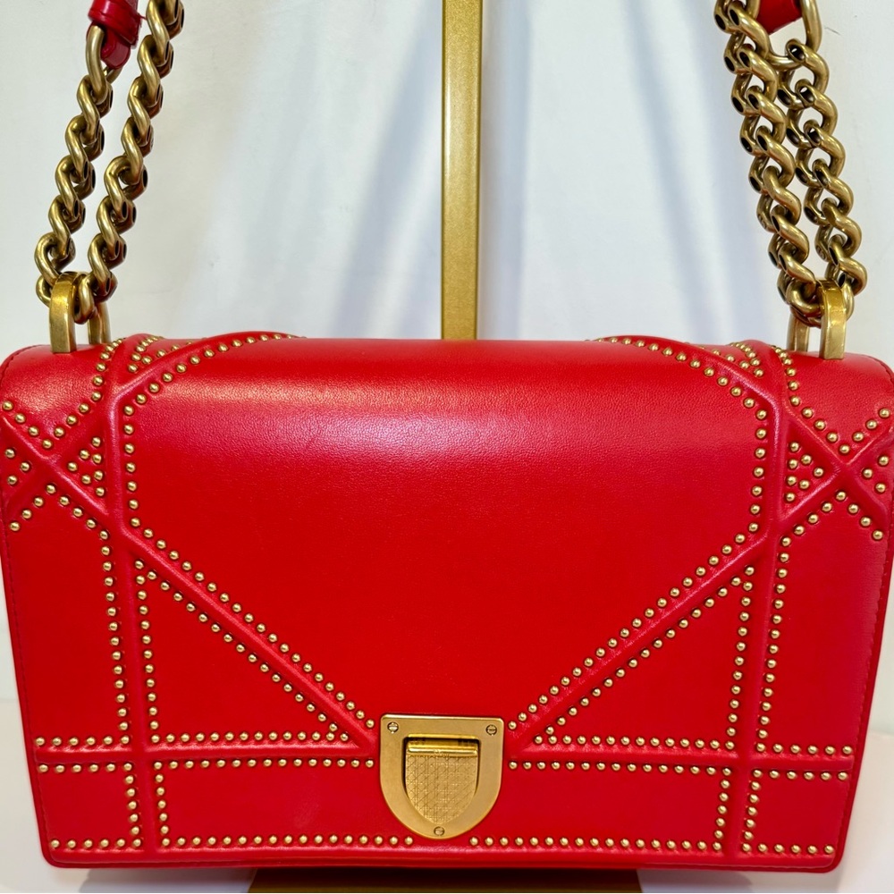 Christian Dior Diorama Red Leather Medium Flap Bag W Gold Studs & Chain Strap - Picture 2 of 15